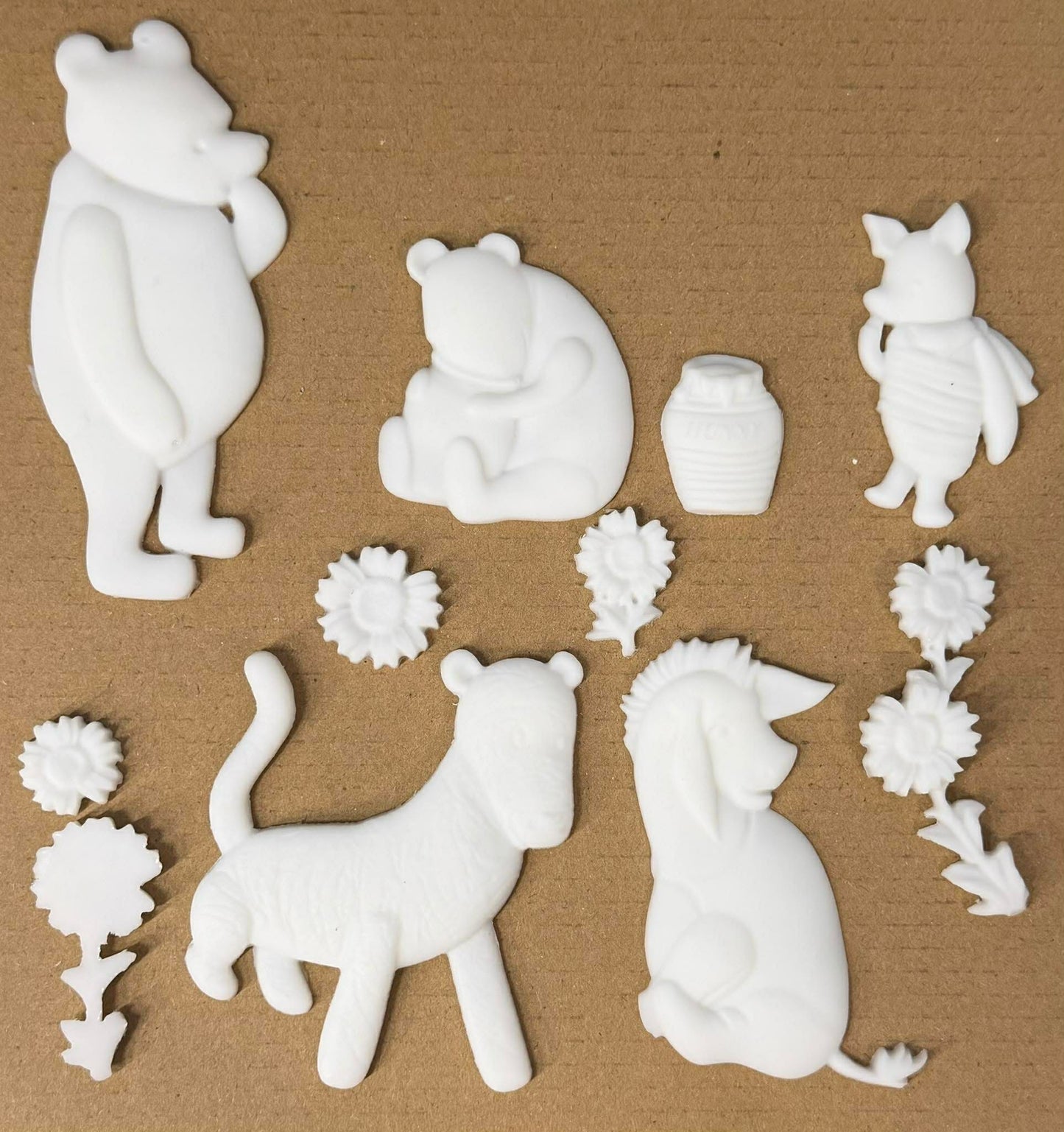 Woodland Animal Resin Craft Pieces – Bear, Piglet & Floral Accents